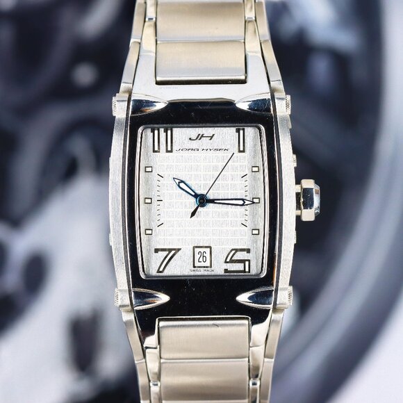 Jorg Hysek V-King VK04 Automatic, Silver Dial - Stainless Steel on Bracelet - Picture 6 of 9